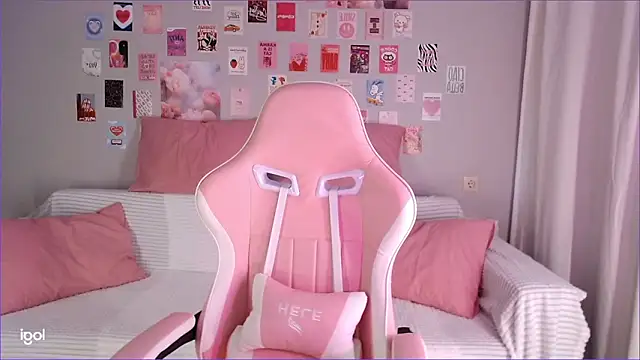 Snapshot of Lexi_Bottom chatting on 03-11-26, 02:17 Lexi Bottom online show from 03-11-26, 02:17