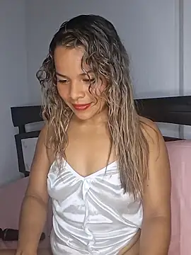 Snapshot of pamela_Tiny chatting on 02-23-26, 02:31 pamela Tiny online show from 02-23-26, 02:31