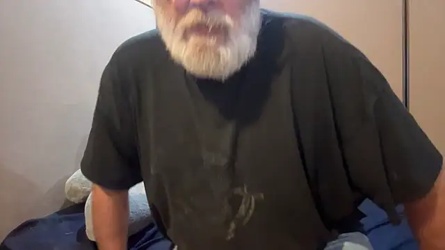 Snapshot of naughtyhubbynxtdoor chatting on 11-15-25, 06:59 naughtyhubbynxtdoor online show from 11-15-25, 06:59