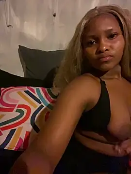 Snapshot of Nentle chatting on 11-15-25, 05:20 Nentle online show from 11-15-25, 05:20