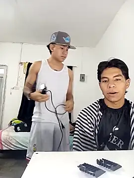 Snapshot of clousth chatting on 11-15-25, 07:21 clousth online show from 11-15-25, 07:21