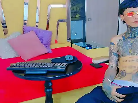 IsabelaANDjordan online show from 11-19-25, 07:47