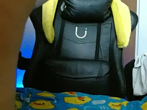 Snapshot of DiivaMarii chatting on 11-26-25, 02:18 DiivaMarii online show from 11-26-25, 02:18