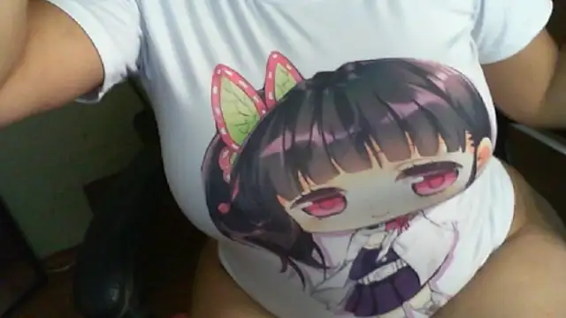 Snapshot of DiivaMarii chatting on 12-15-25, 04:00 DiivaMarii online show from 12-15-25, 04:00