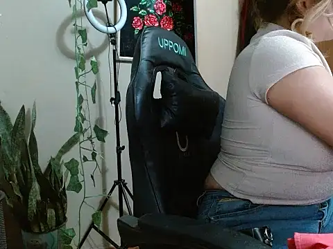 DiivaMarii online show from 07-29-26, 01:42