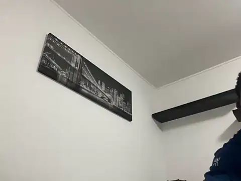 Snapshot of Doudou9371 chatting on 11-15-25, 10:48 Doudou9371 online show from 11-15-25, 10:48