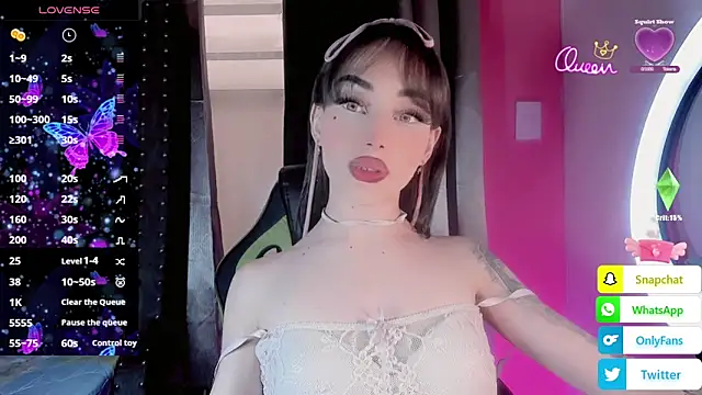 Snapshot of Baby_luxury chatting on 01-12-26, 08:36 Baby luxury online show from 01-12-26, 08:36