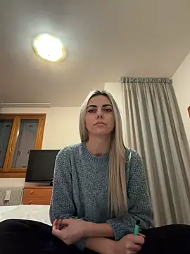 Snapshot of feliciafelon chatting on 02-13-26, 08:49 feliciafelon online show from 02-13-26, 08:49