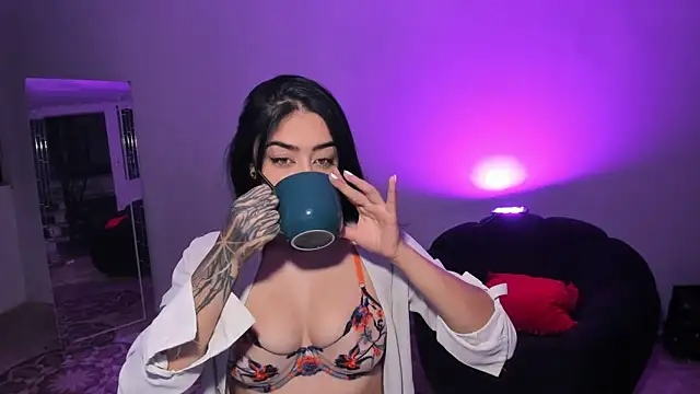 Snapshot of -Kennya chatting on 03-06-26, 11:56 -Kennya online show from 03-06-26, 11:56