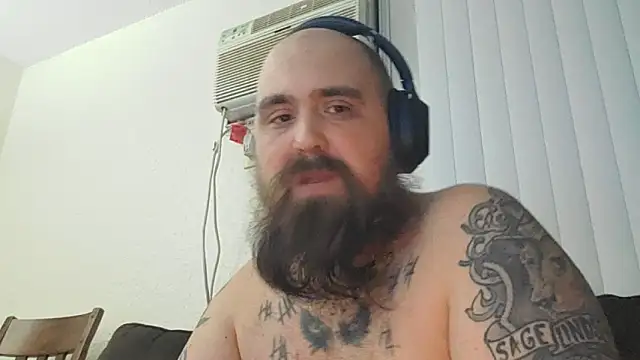 Snapshot of JakeThaSnake74 chatting on 11-16-25, 03:45 JakeThaSnake74 online show from 11-16-25, 03:45