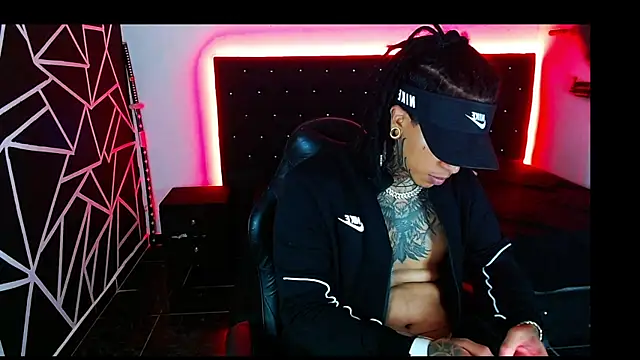 Snapshot of Zero-X9 chatting on 11-23-25, 09:47 Zero-X9 online show from 11-23-25, 09:47