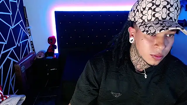 Snapshot of Zero-X9 chatting on 02-17-26, 08:59 Zero-X9 online show from 02-17-26, 08:59