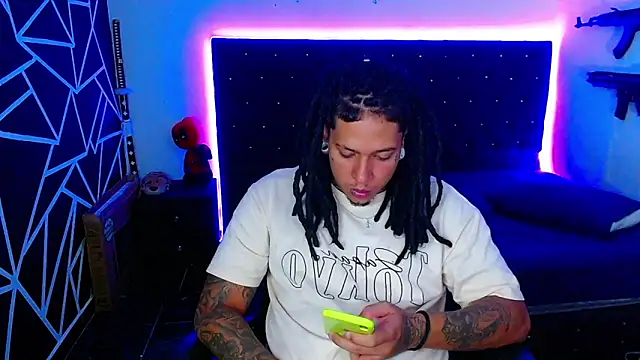 Snapshot of Zero-X9 chatting on 02-22-26, 08:18 Zero-X9 online show from 02-22-26, 08:18