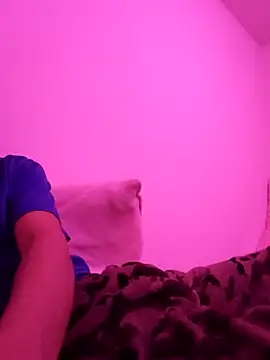 Snapshot of Kada020 chatting on 11-16-25, 08:53 Kada020 online show from 11-16-25, 08:53