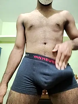 Yournextdoorboy online show from 06-18-26, 05:06