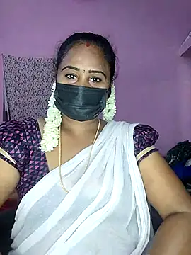 Snapshot of Tamil_devagi chatting on 07-23-26, 07:23 Tamil devagi online show from 07-23-26, 07:23