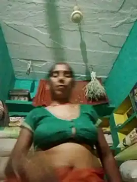 Snapshot of Xx_savita chatting on 05-21-26, 05:42 Xx savita online show from 05-21-26, 05:42
