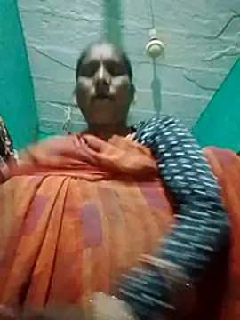 Snapshot of Xx_savita chatting on 05-25-26, 05:41 Xx savita online show from 05-25-26, 05:41
