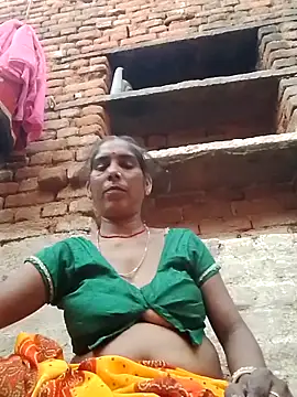 Snapshot of Xx_savita chatting on 06-07-26, 01:37 Xx savita online show from 06-07-26, 01:37