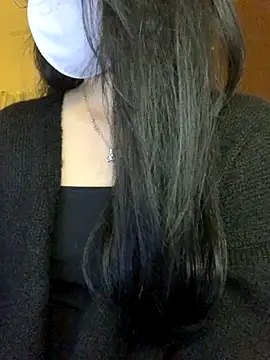 Hanni 22 online show from 11-20-25, 04:18