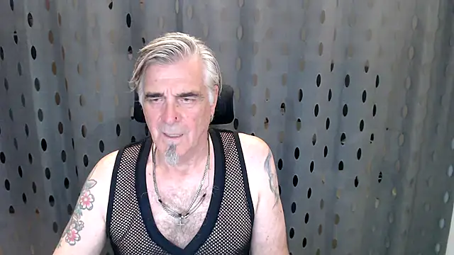 Buidapest online show from 07-13-26, 10:56