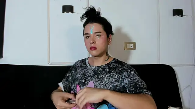 Angel-umbra online show from 04-28-26, 09:31