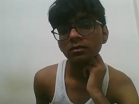 Snapshot of akshr1099 chatting on 11-17-25, 10:59 akshr1099 online show from 11-17-25, 10:59