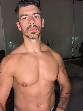 Snapshot of vanessato chatting on 03-12-26, 10:49 vanessato online show from 03-12-26, 10:49