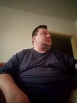 Snapshot of Sucker_CV chatting on 12-19-25, 08:21 Sucker CV online show from 12-19-25, 08:21