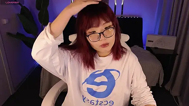 Erica Asti online show from 11-24-25, 03:06