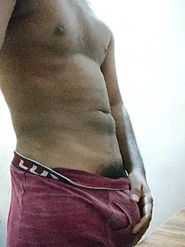 Snapshot of BhonduBaby chatting on 11-20-25, 07:02 BhonduBaby online show from 11-20-25, 07:02