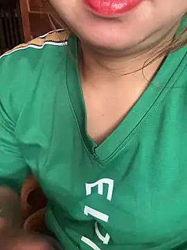 Snapshot of Hot-Today chatting on 12-19-25, 06:20 Hot-Today online show from 12-19-25, 06:20