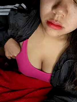 Xiu-L online show from 11-19-25, 12:54