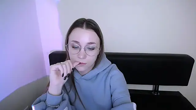 Snapshot of MillaTems_ chatting on 11-20-25, 09:53 MillaTems online show from 11-20-25, 09:53