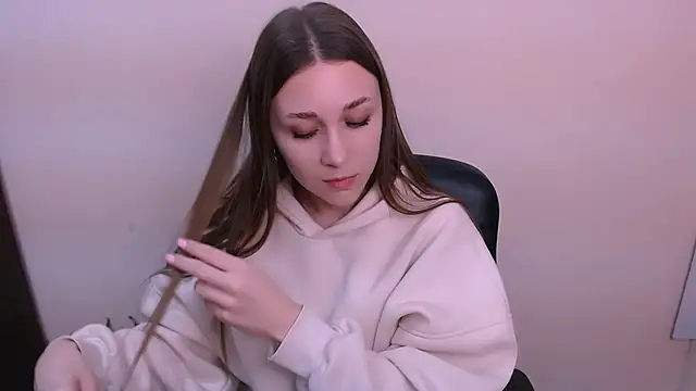 Snapshot of MillaTems_ chatting on 11-28-25, 01:14 MillaTems online show from 11-28-25, 01:14