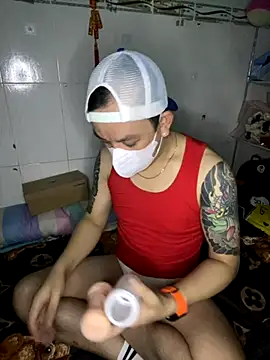 Snapshot of Bui_Vinh_Khoi18 chatting on 11-24-25, 11:32 Bui Vinh Khoi18 online show from 11-24-25, 11:32