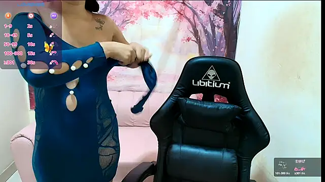 Emma latinasexy18 online show from 02-18-26, 11:28