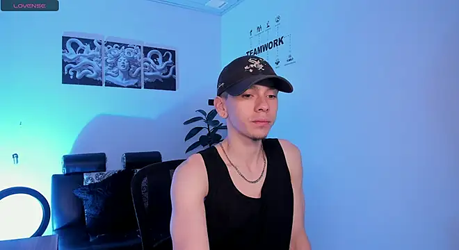 Snapshot of James_Adams_01 chatting on 11-24-25, 12:27 James Adams 01 online show from 11-24-25, 12:27