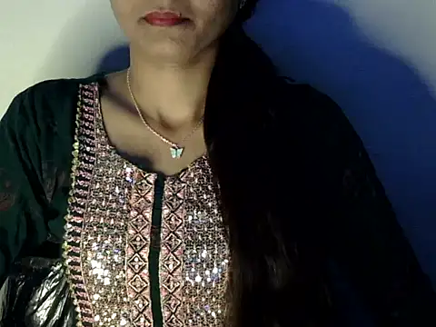 Snapshot of Saheba_S chatting on 02-19-26, 04:58 Saheba S online show from 02-19-26, 04:58