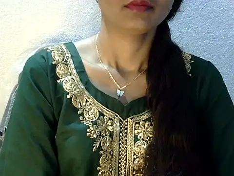 Snapshot of Saheba_S chatting on 02-21-26, 07:42 Saheba S online show from 02-21-26, 07:42