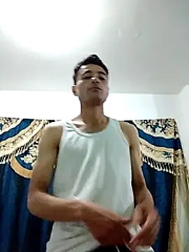 noah77  online show from 11-20-25, 01:11