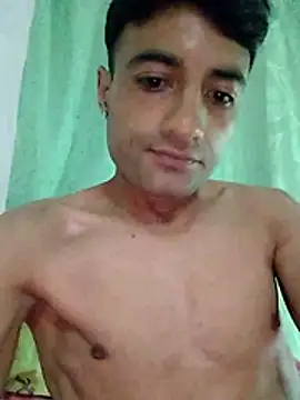 Snapshot of noah77_ chatting on 04-02-26, 01:36 noah77 online show from 04-02-26, 01:36