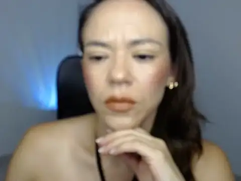 Snapshot of Annie_Cervantez chatting on 03-01-26, 04:36 Annie Cervantez online show from 03-01-26, 04:36