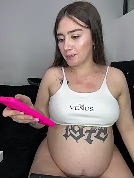 Snapshot of abiiegaill2 chatting on 11-19-25, 02:33 abiiegaill2 online show from 11-19-25, 02:33