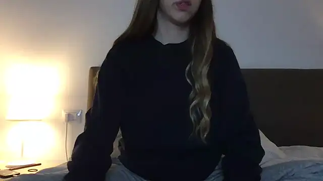 Snapshot of Martimartinaxx chatting on 03-09-26, 09:19 Martimartinaxx online show from 03-09-26, 09:19