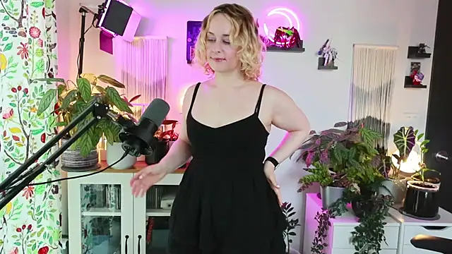 Snapshot of xzoeyryanx chatting on 07-20-26, 04:31 xzoeyryanx online show from 07-20-26, 04:31
