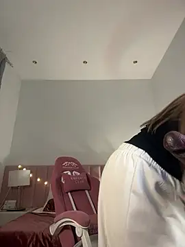 Snapshot of Tattitude_ chatting on 01-13-26, 10:53 Tattitude online show from 01-13-26, 10:53