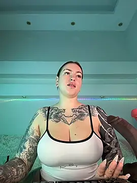 Tattitude  online show from 07-12-26, 06:26