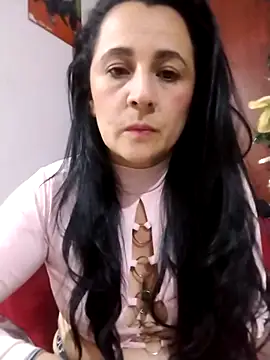 Snapshot of Sex_Annie chatting on 12-21-25, 05:25 Sex Annie online show from 12-21-25, 05:25