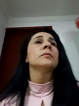 Snapshot of Sex_Annie chatting on 01-18-26, 04:38 Sex Annie online show from 01-18-26, 04:38